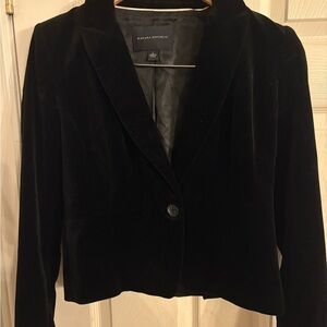 Banana Republic Black Velvet Blazer Elegant Tailored. Women’s size 2.